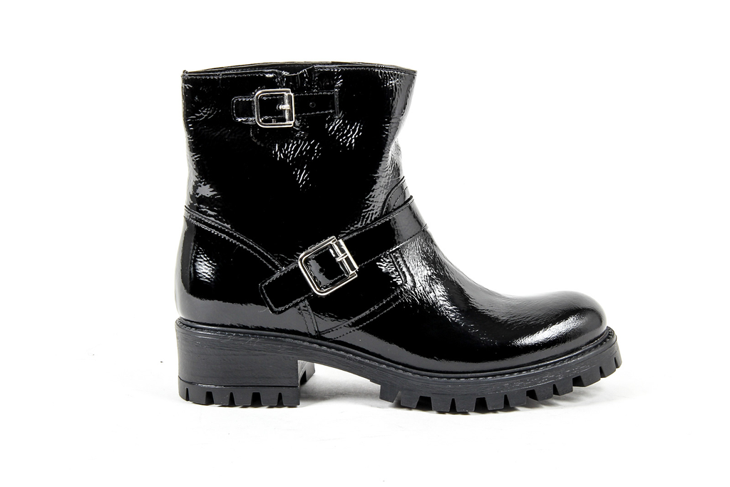 V 1969 Italia Womens Short Boot Black AMALFI