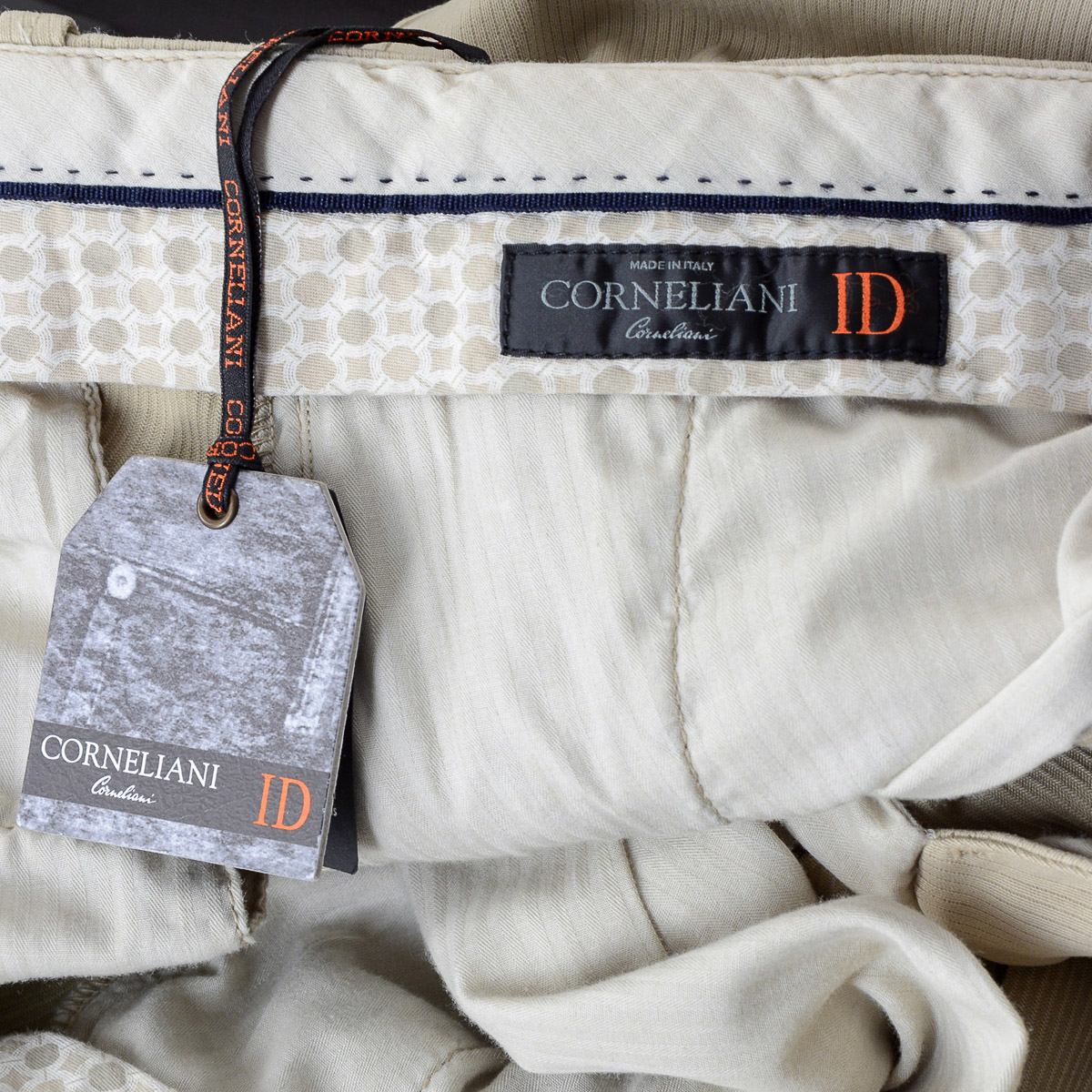 Pantalones Corneliani para hombre beige