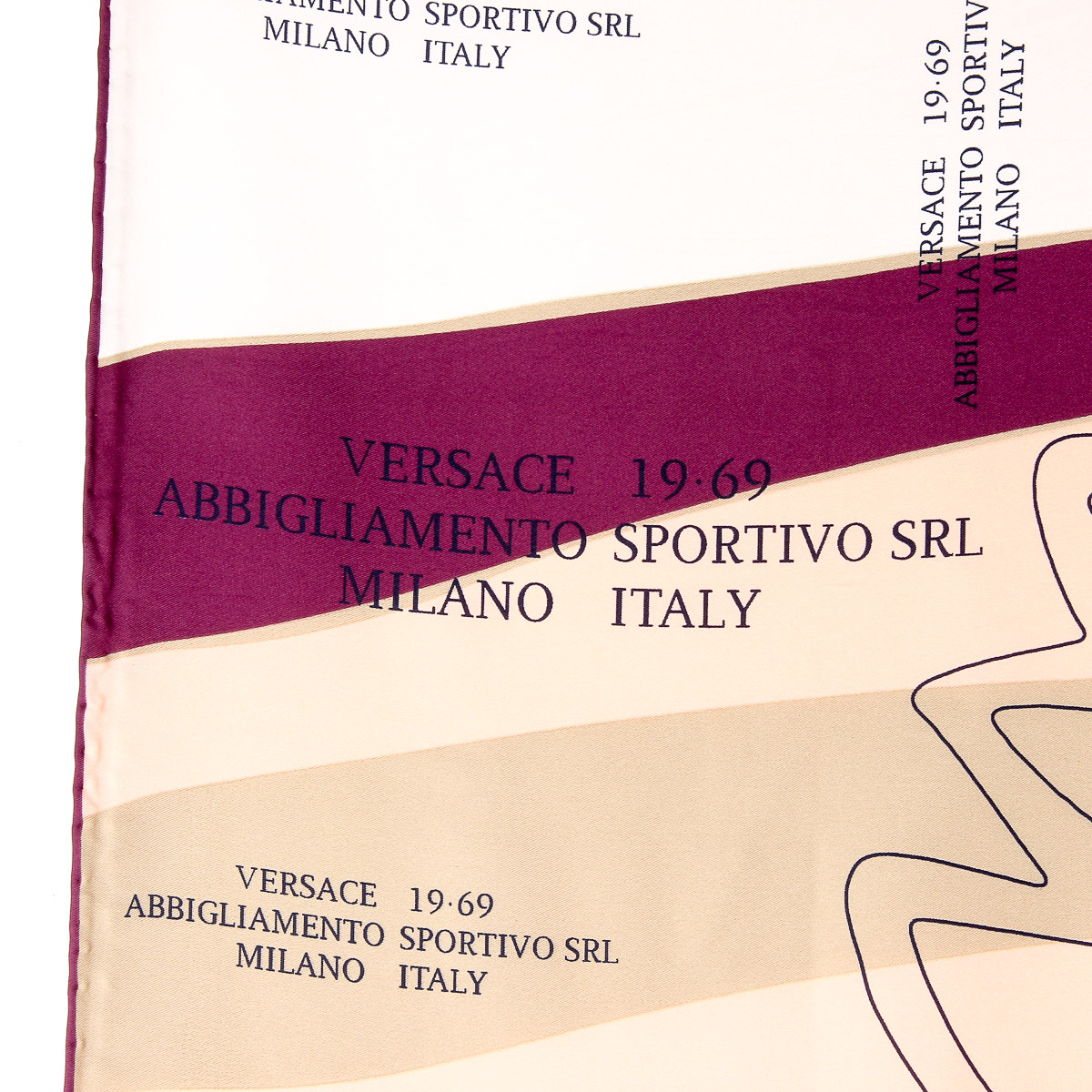 Bufanda de mujer V 1969 Italia