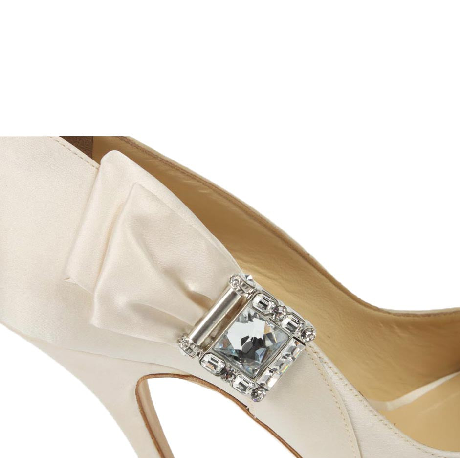 Jimmy Choo escote punta abierta GRANT Satén Marfil