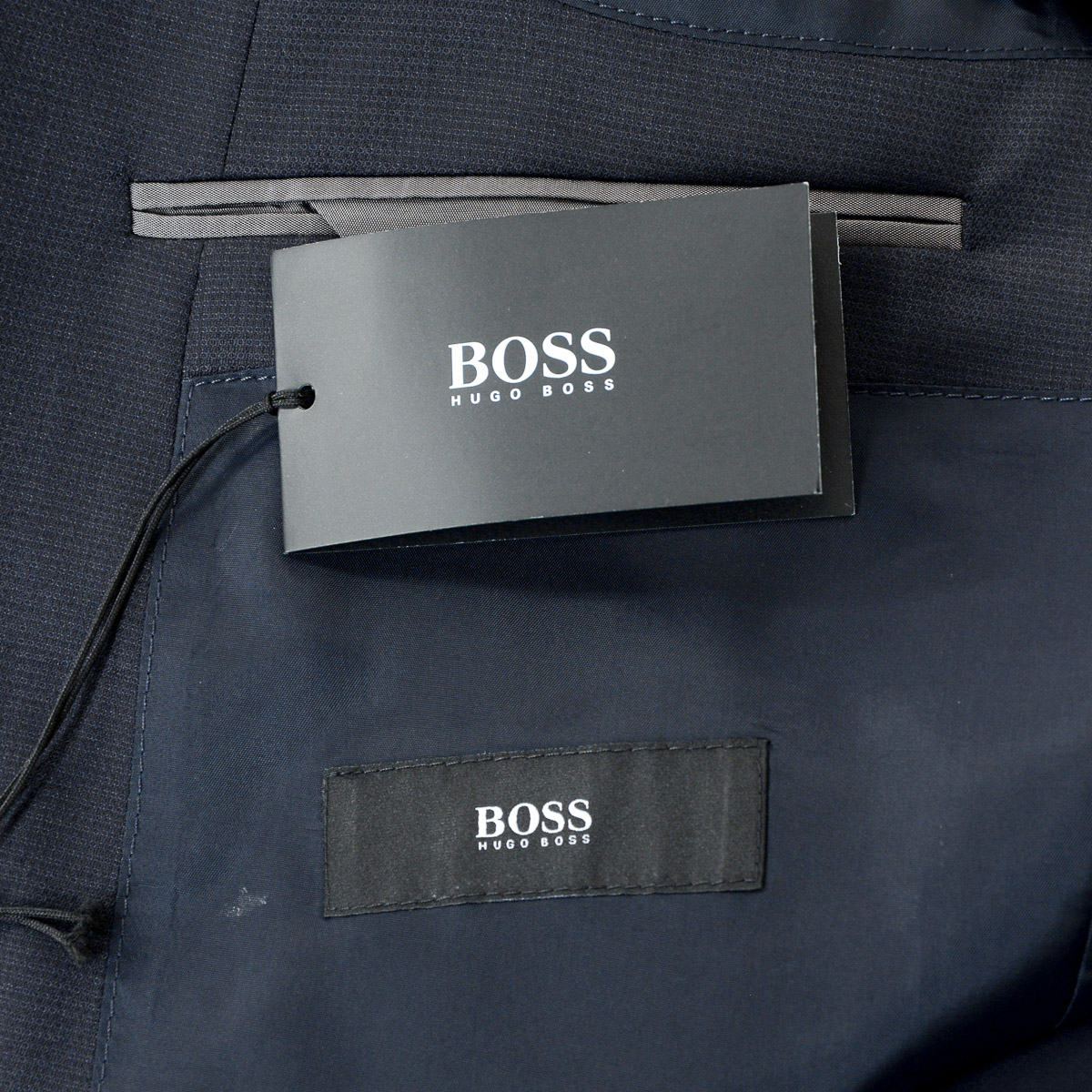 Traje Hugo Boss para hombre azul oscuro, ¡UN GRAN GENIO!