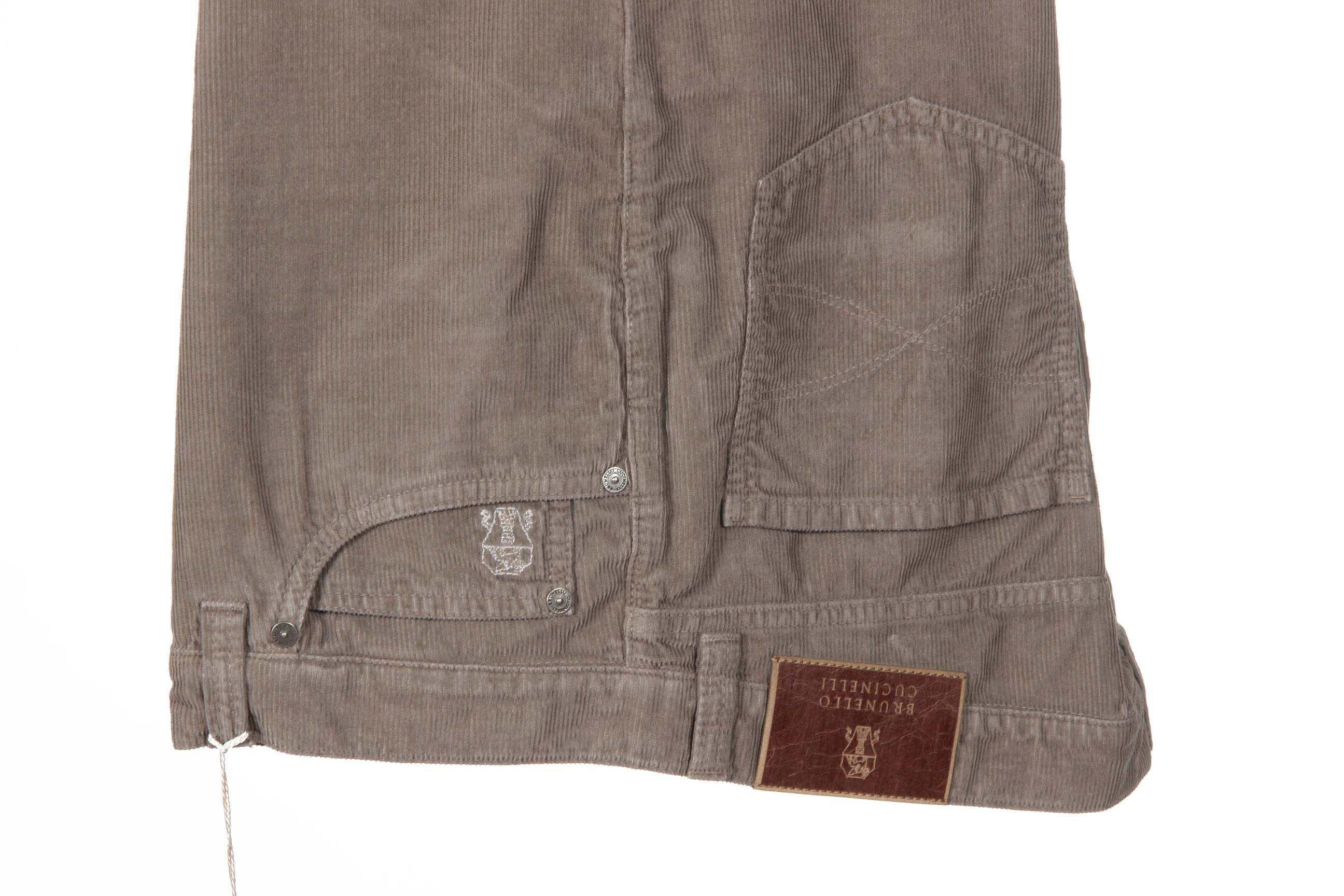 Brunello Cucinelli Pantalones de hombre M041PP2542 C1403