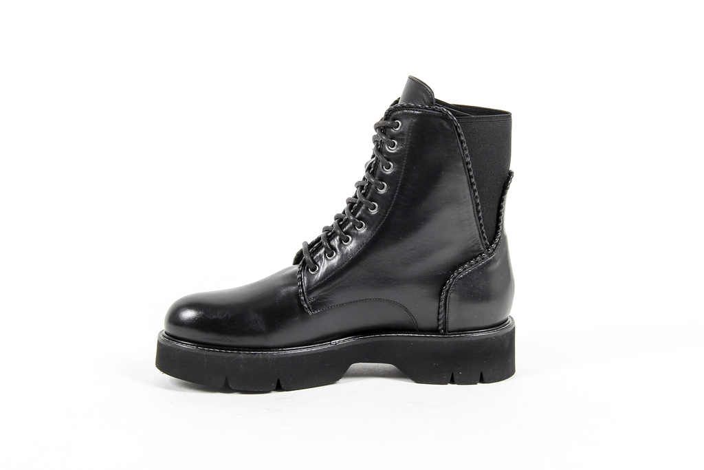 V 1969 Italia Womens Short Boot Black LEON