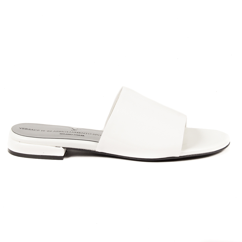 Sandalia plana V 1969 Italia para mujer, color blanco, IZAR