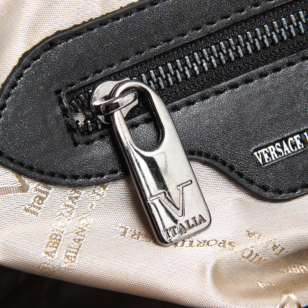 Bolso de mano para mujer V 1969 Italia