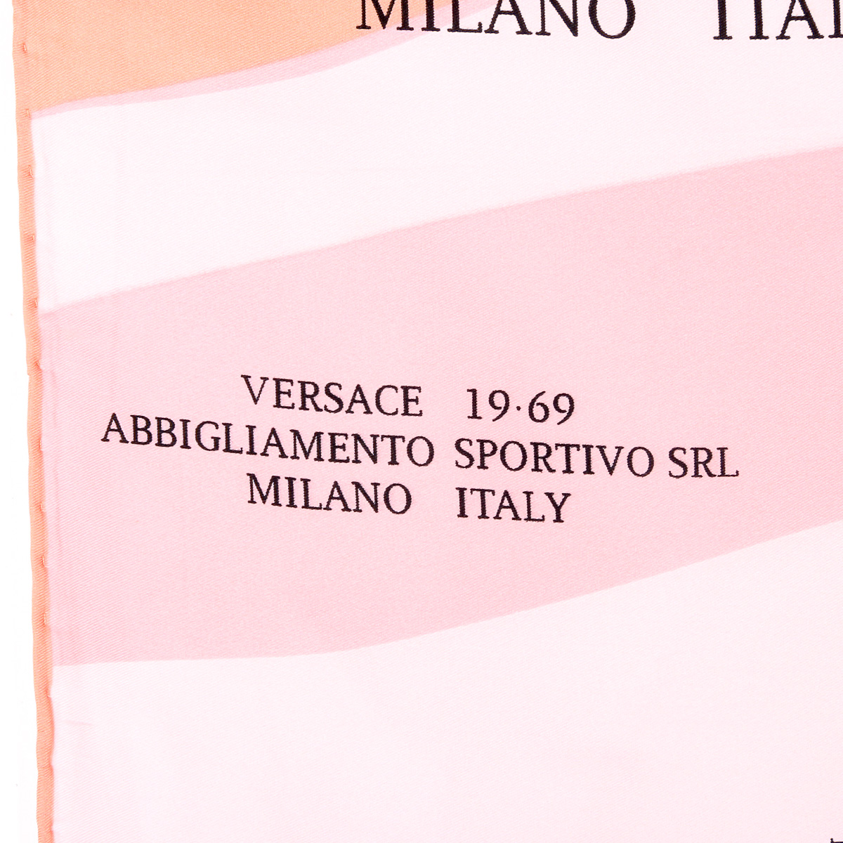 Bufanda de mujer V 1969 Italia