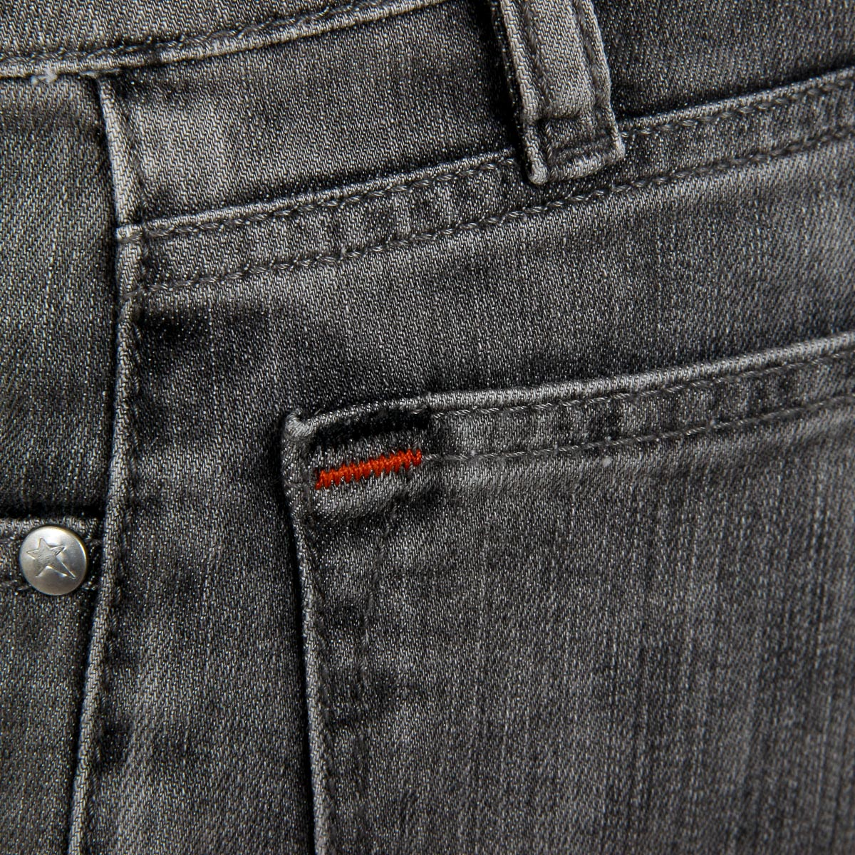 Vaqueros Andrew Charles para hombre, gris, enero