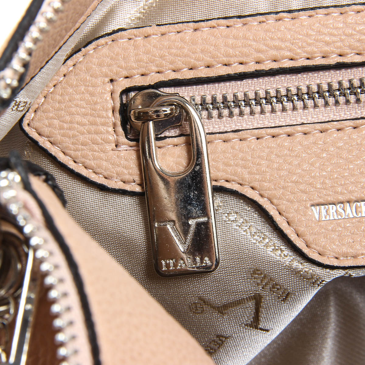 Bolso de mano para mujer V 1969 Italia