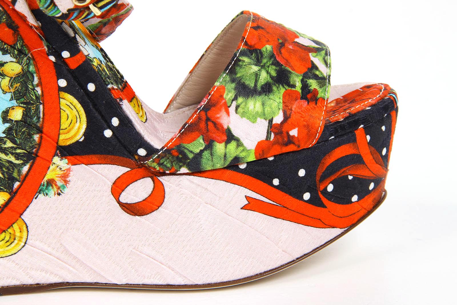 Sandalias de mujer Dolce & Gabbana Bianca C17325 A5339 8R837