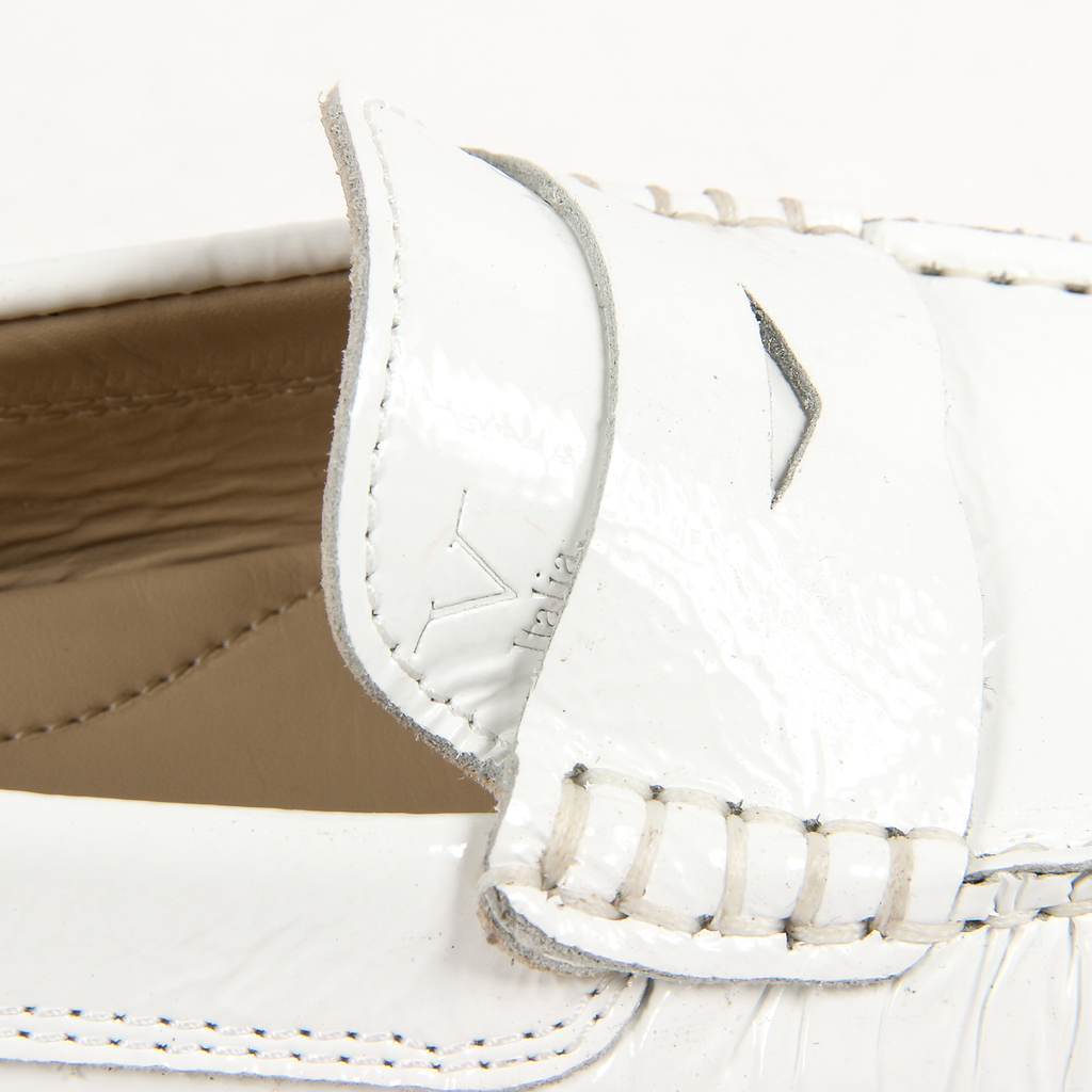 V 1969 Italia Womens Loafer White AMALFI