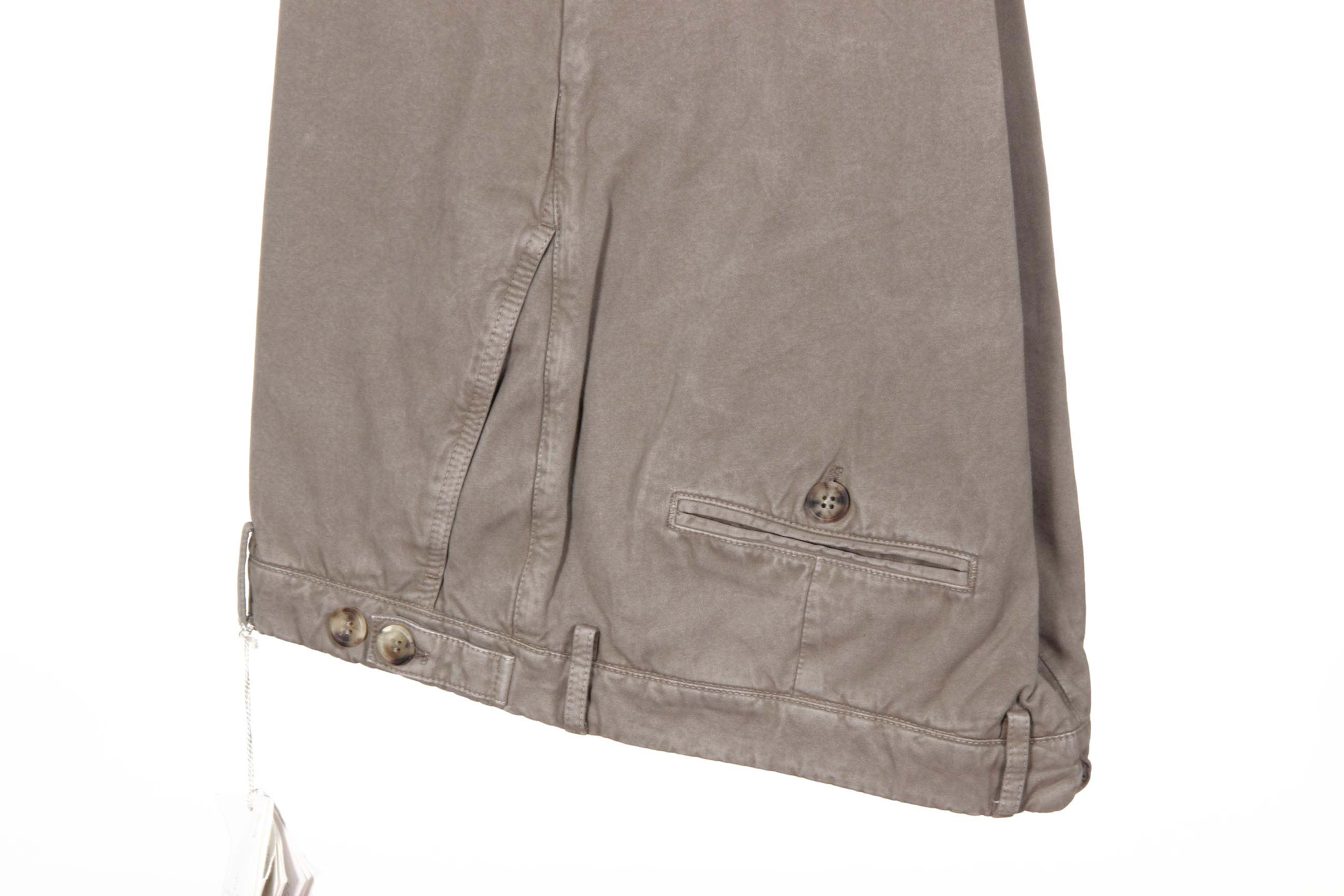Brunello Cucinelli Pantalones de hombre M057PP2642 C1403