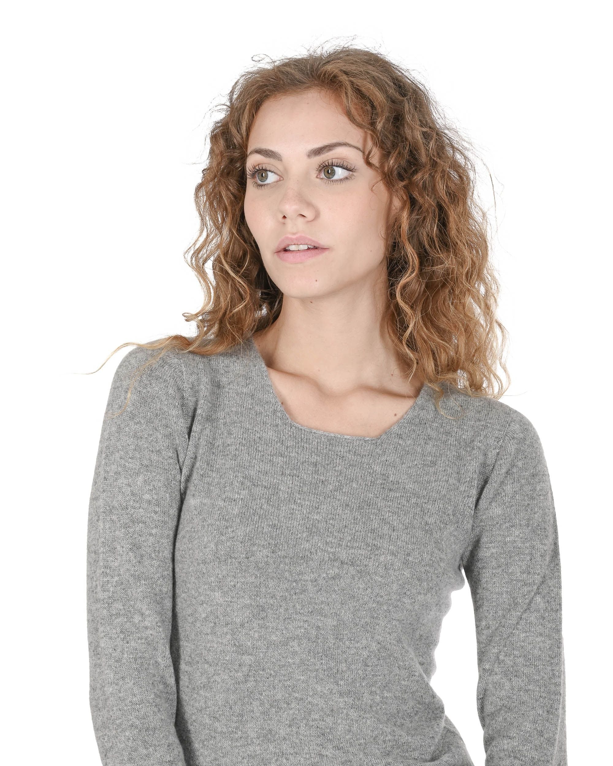 Suéter de cachemira para mujer con cuello cuadrado Crown of Edinburgh COE 0024 GRIS PELTRE