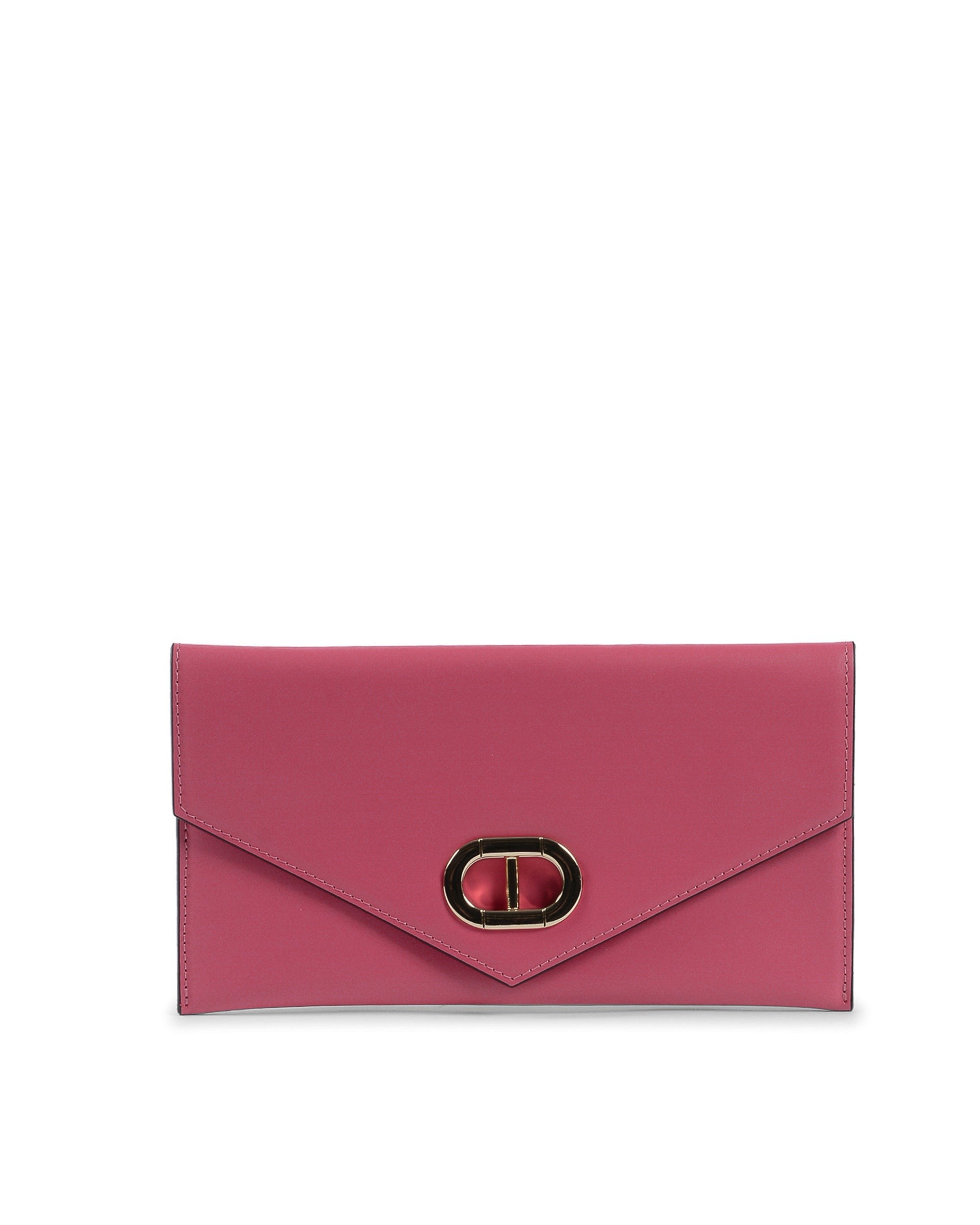 Clutch tipo sobre de piel color fucsia