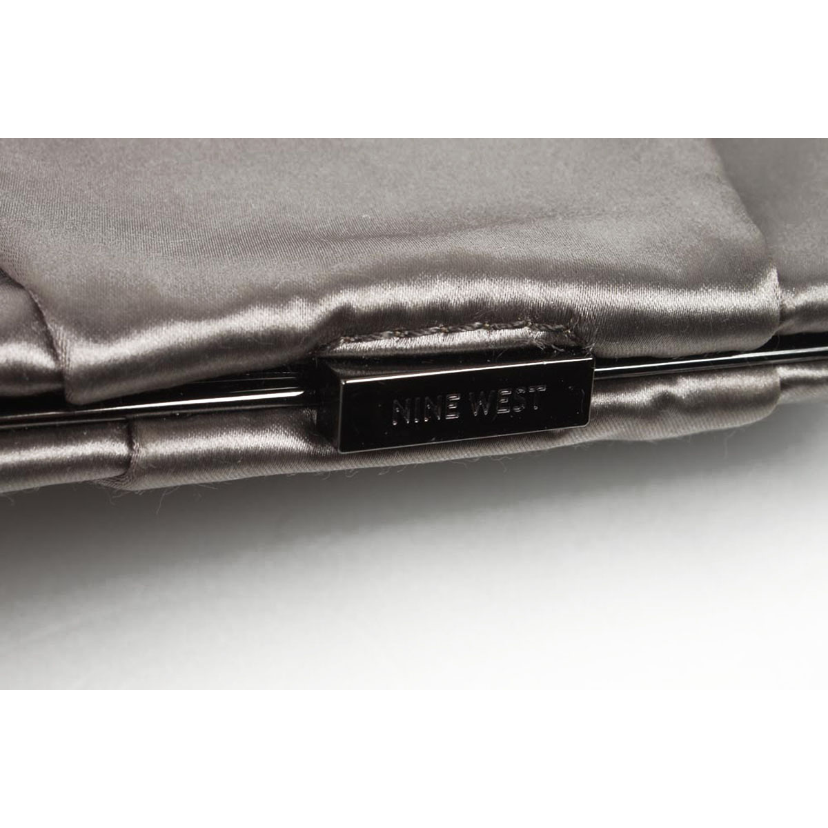 Bolso de mano Nine West para mujer 248803 GRIS
