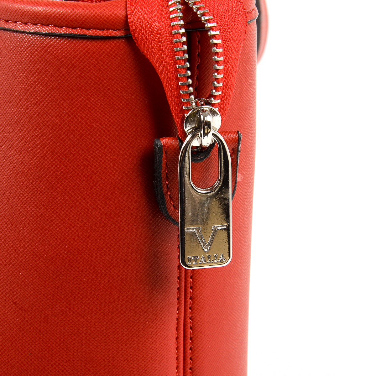 V 1969 Italia Womens Handbag Red RENTA