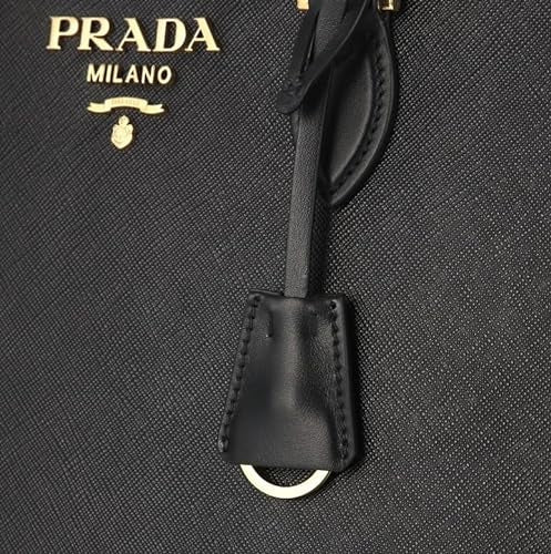 Bolso de hombro Prada de piel suave Saffiano negro