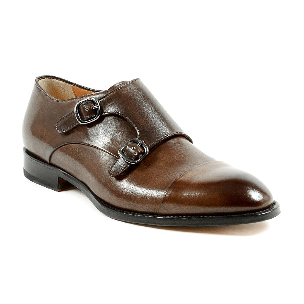 Zapato con correa de monje noble