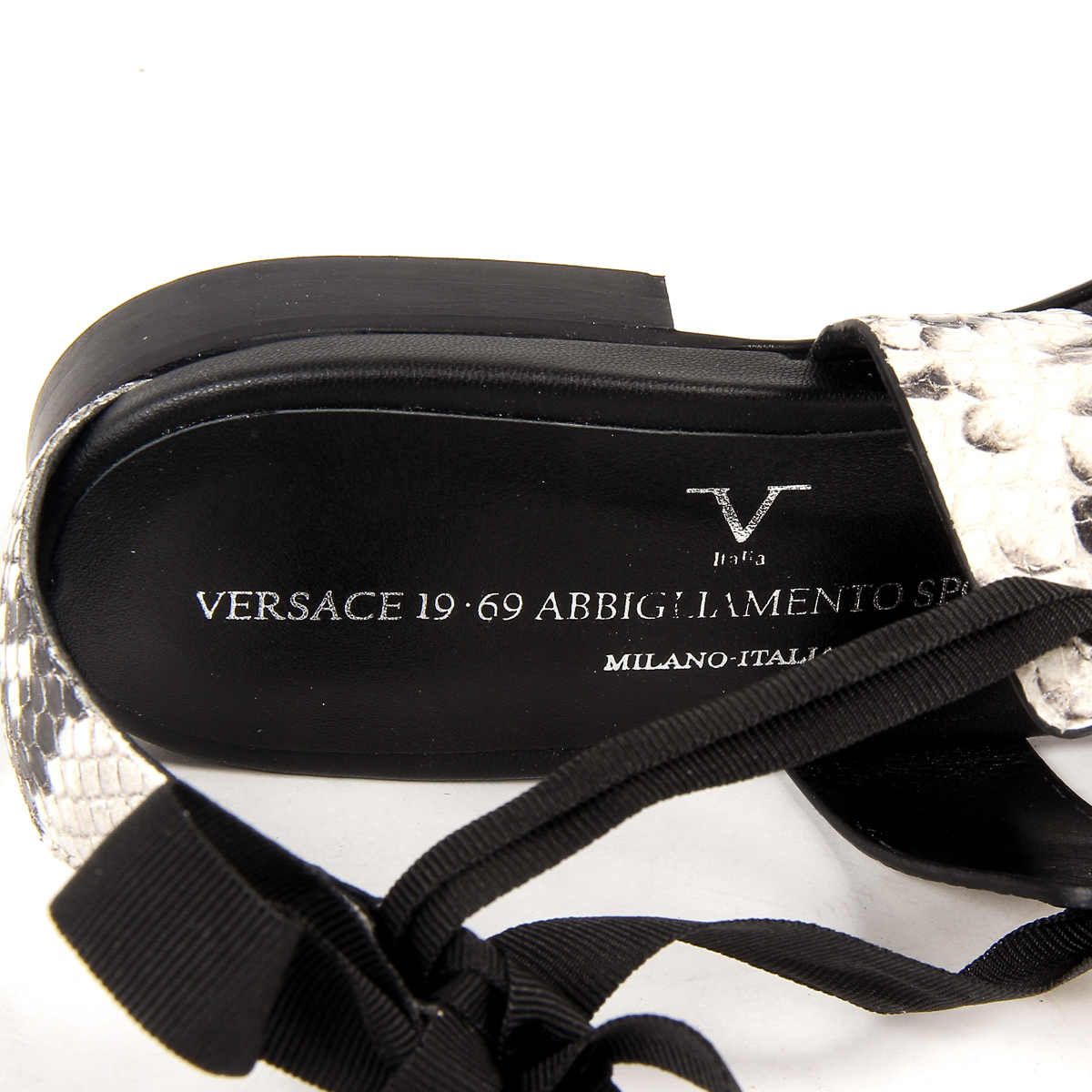 V 1969 Italia Sandalia plana para mujer Multicolor MORA
