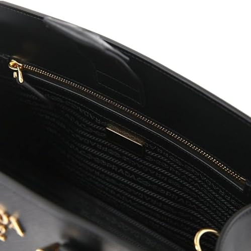 Bolso de hombro Prada de piel suave Saffiano negro