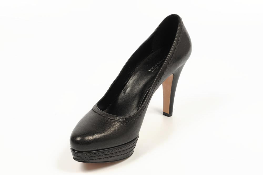 Salón de mujer Sebastian Milano S5182 CAPRA ASPEN-AYAS 4001 NERO