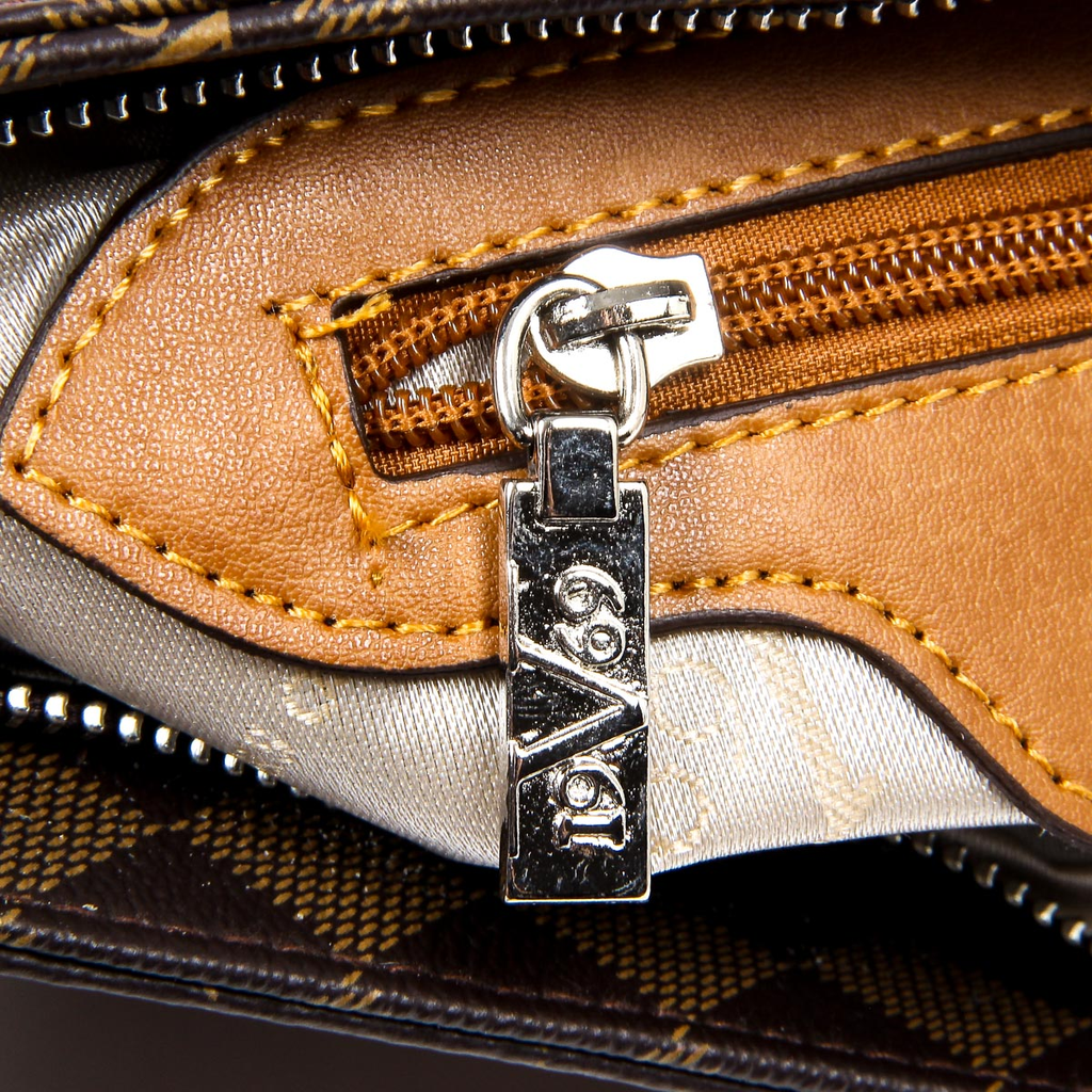 V 1969 Italia Mens Shoulder Bag