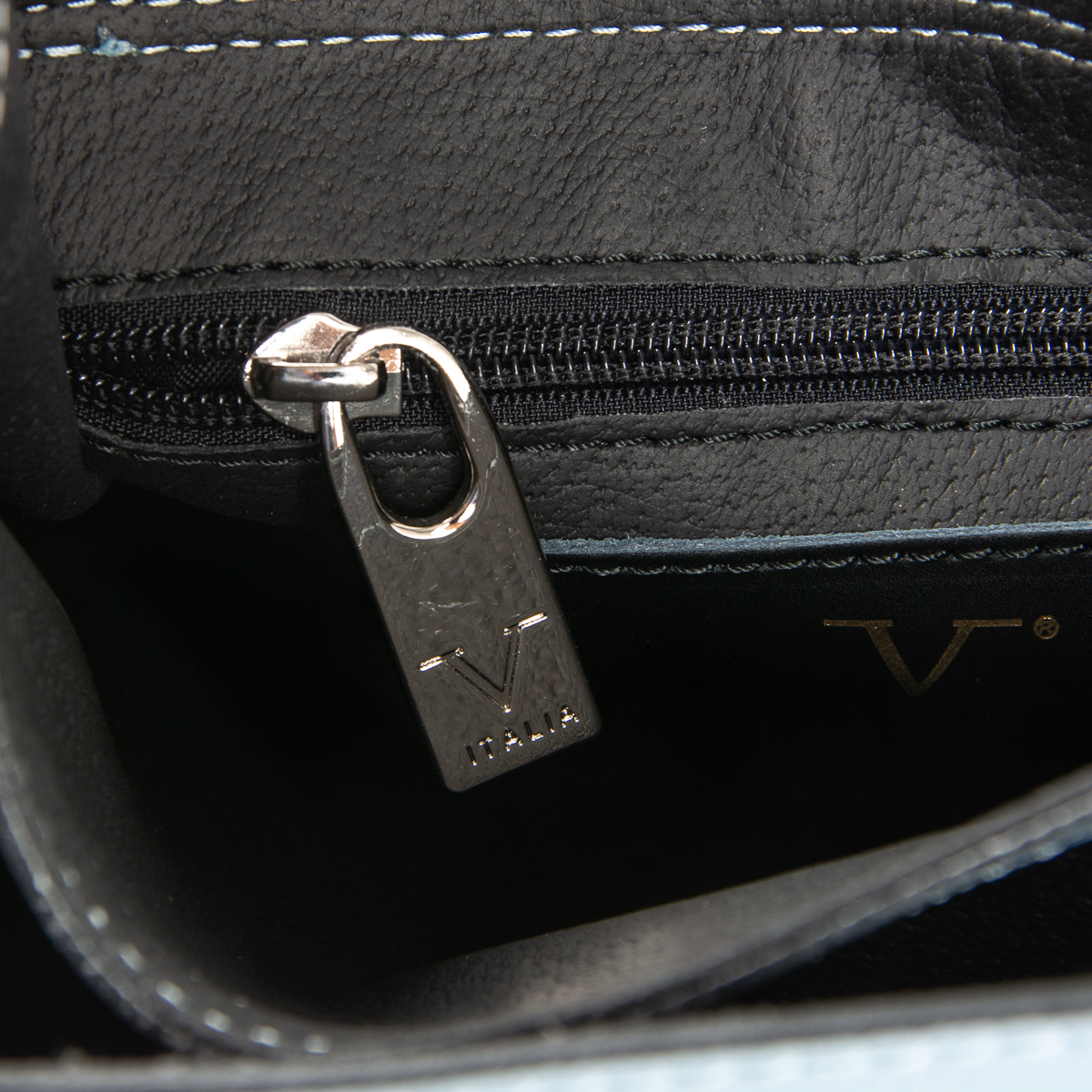 V 1969 Italia Womens Handbag Multicolor TOPAZIO