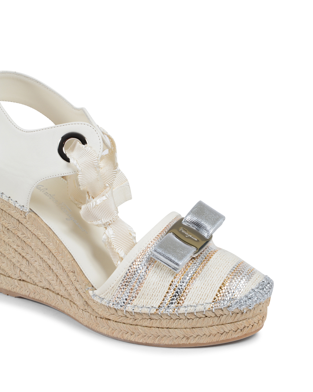 Sandalia de cuña para mujer Salvatore Ferragamo color crema EUGENIE
