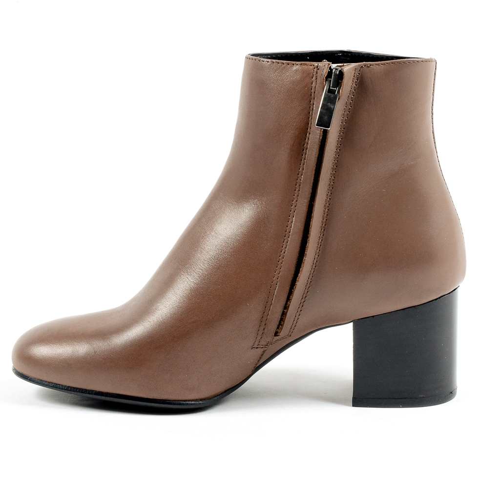 V 1969 Italia Womens Heeled Ankle Boot Brown MAD