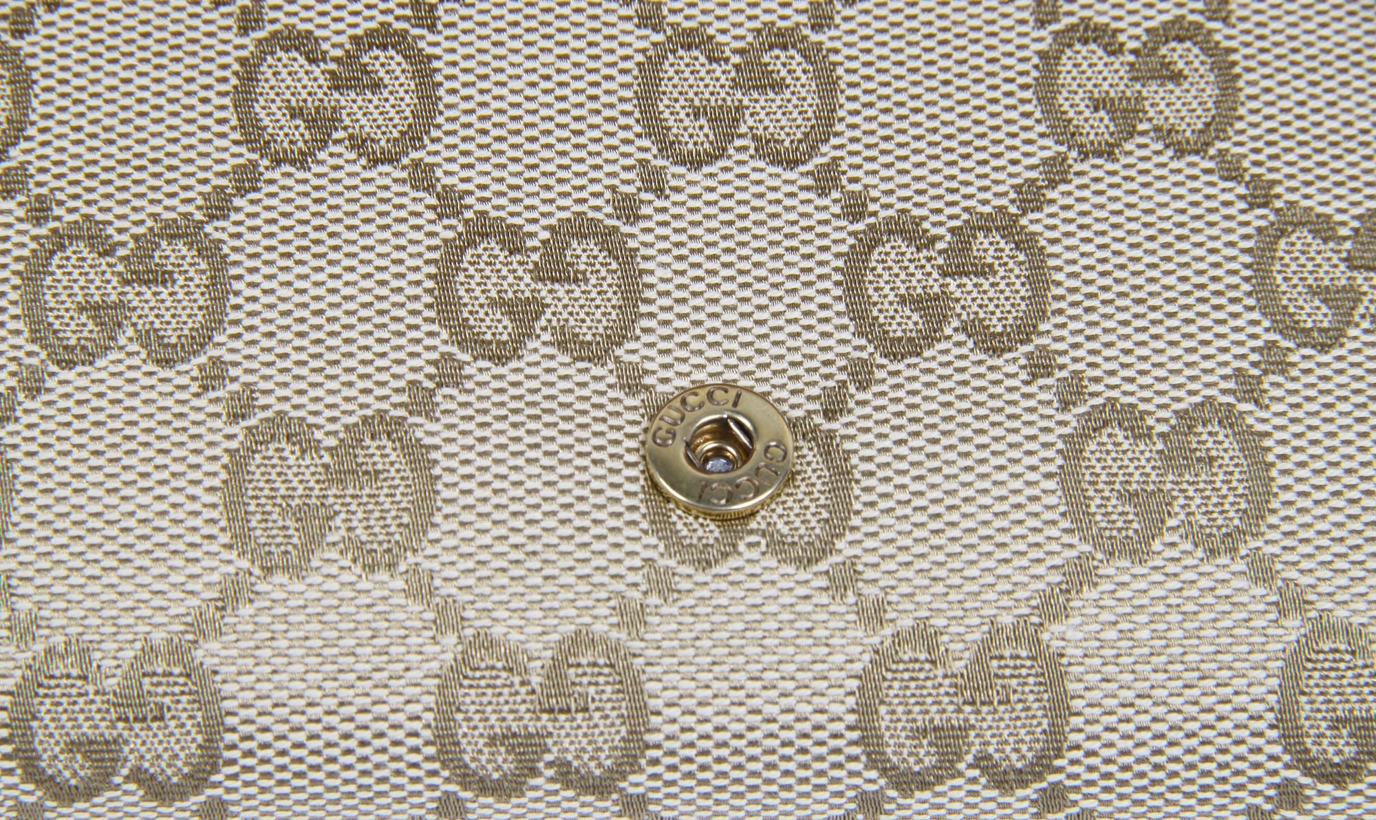 Cartera Gucci para mujer con logotipo GG 338608 1147