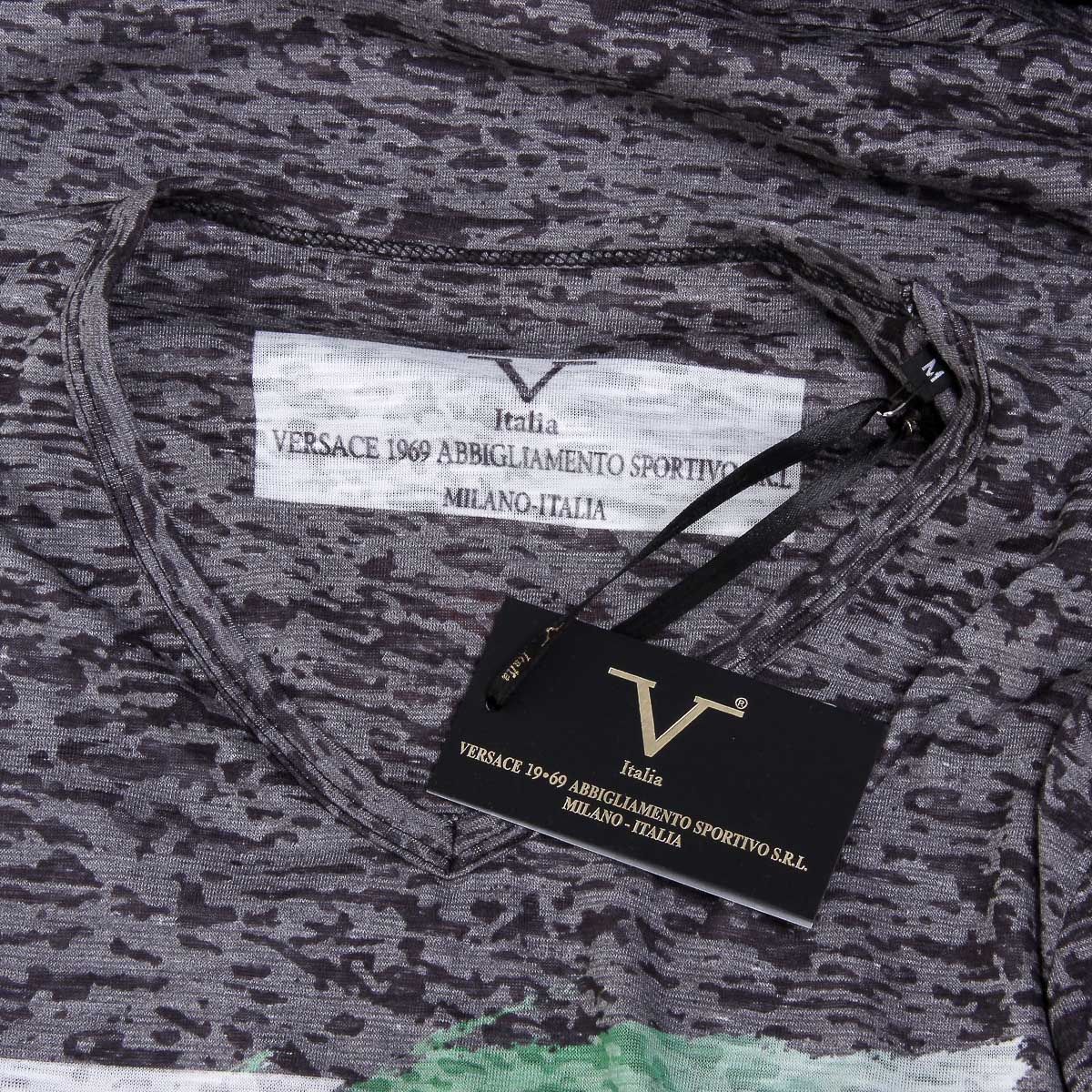 V 1969 Italia Mens T-shirt Short Sleeves V-Neck Black LUCAS