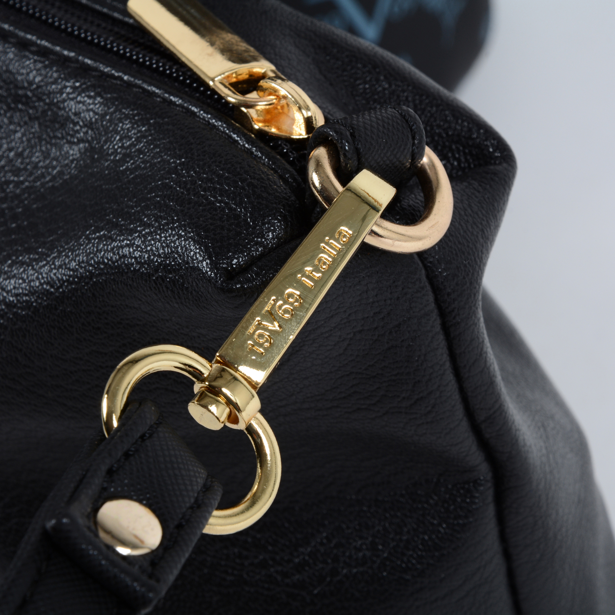V 1969 Italia Womens Handbag Black SALVADOR