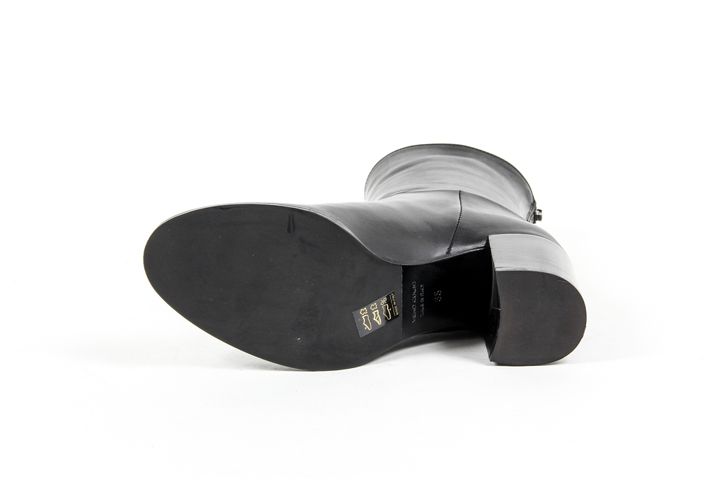 V 1969 Italia Womens Short Boot Black CASE
