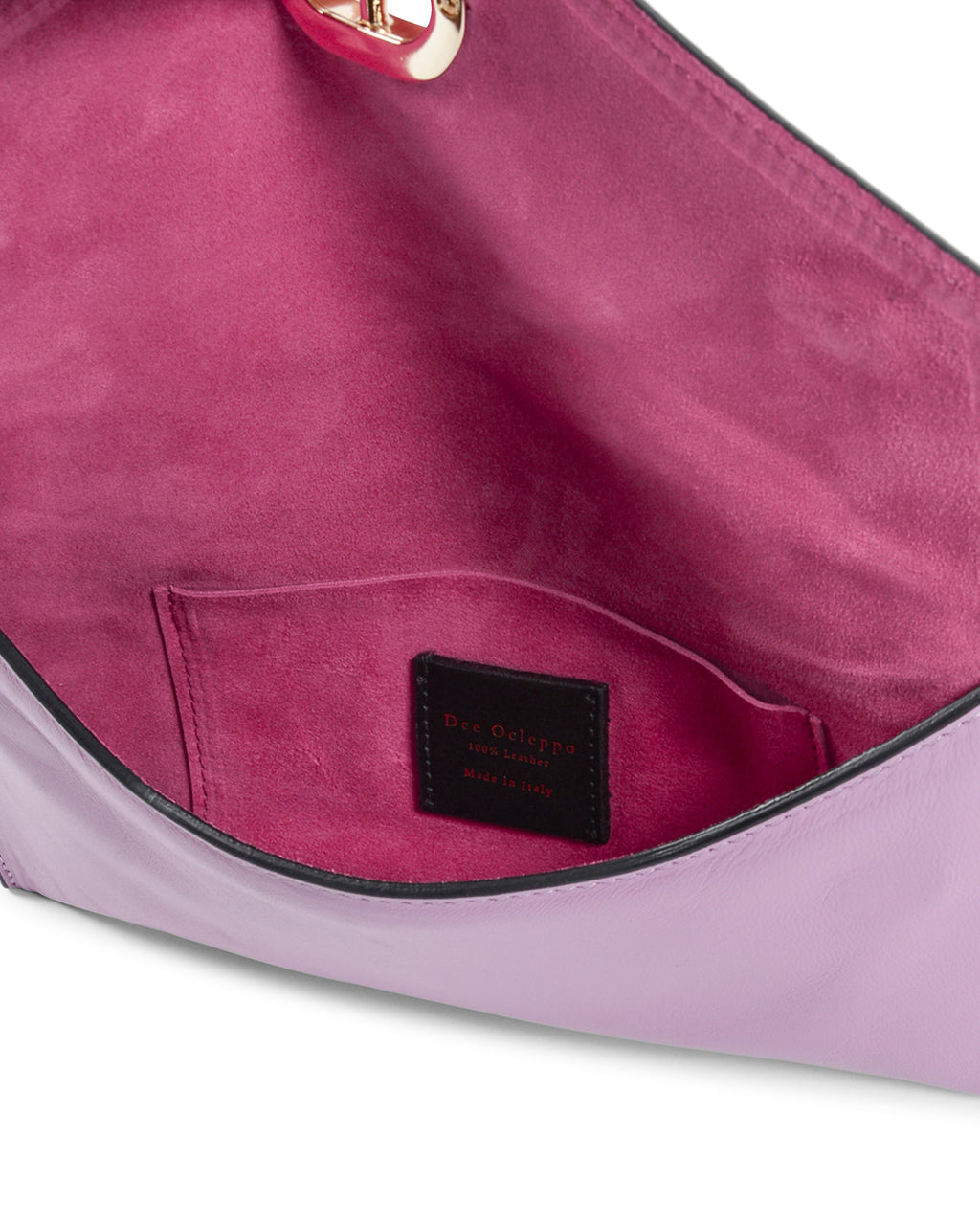 Clutch tipo sobre de piel morado