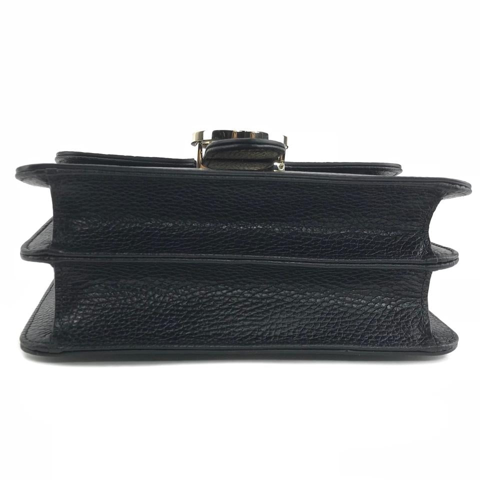Bolso Gucci de piel entrelazada con cadena negra