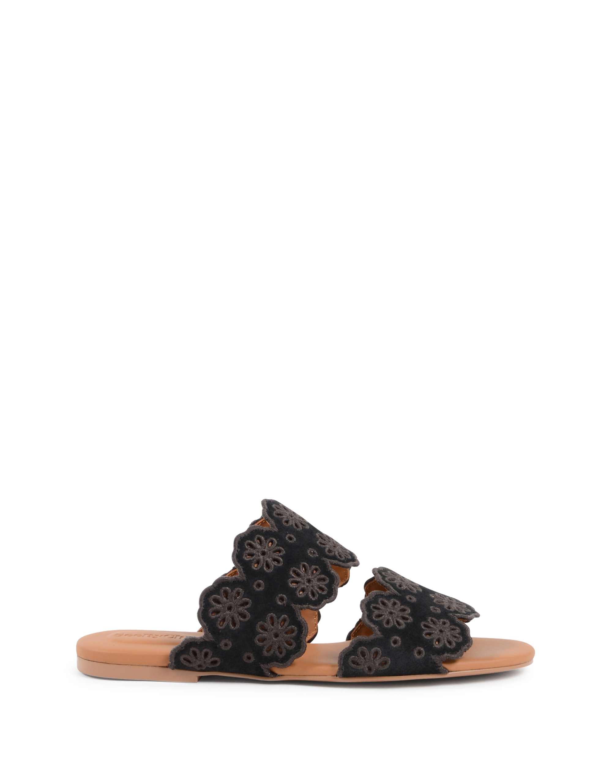 ChloÃ¨ Womens Flat Sandal Black SB30182 NERO