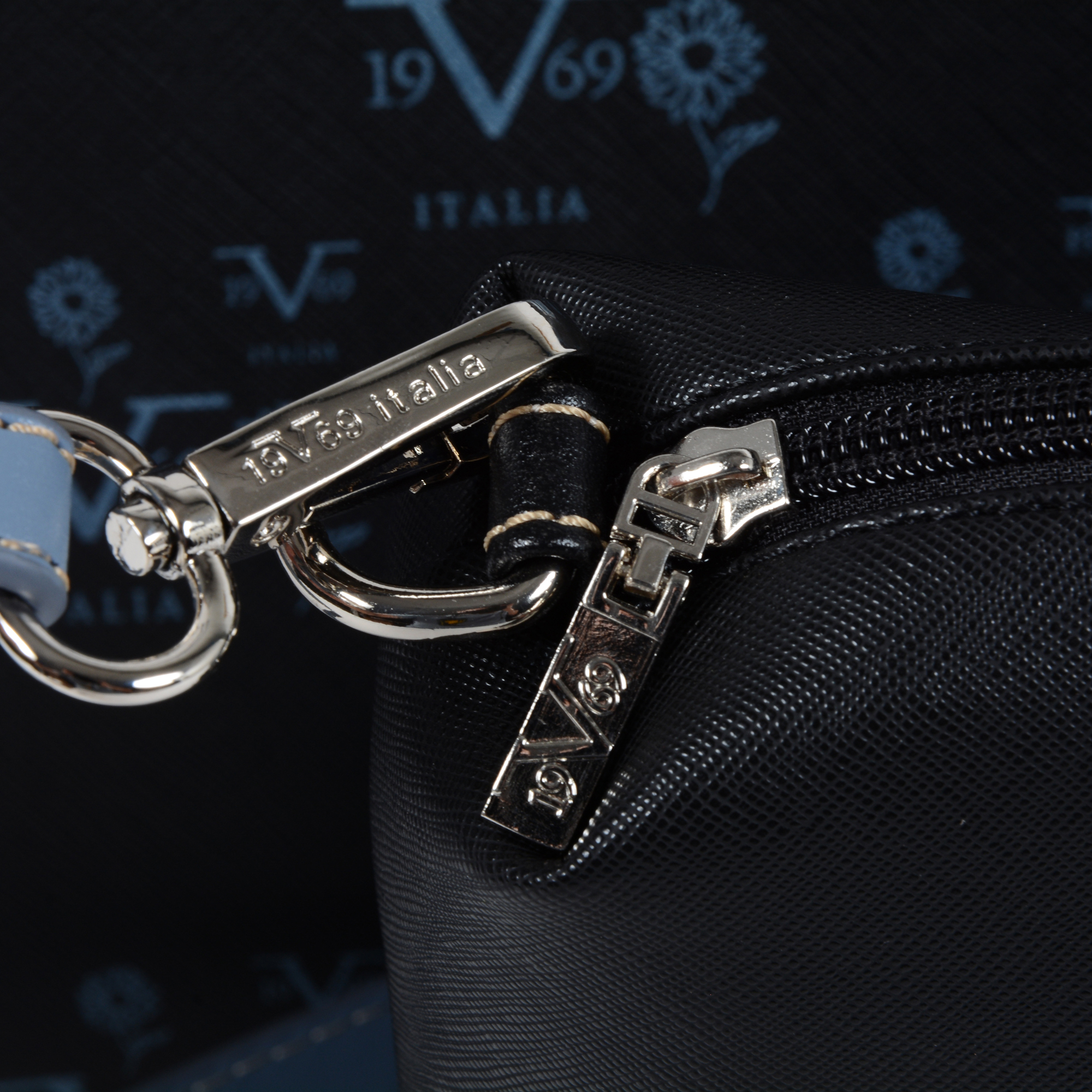 V 1969 Italia Womens Handbag Multicolor HELSINKY