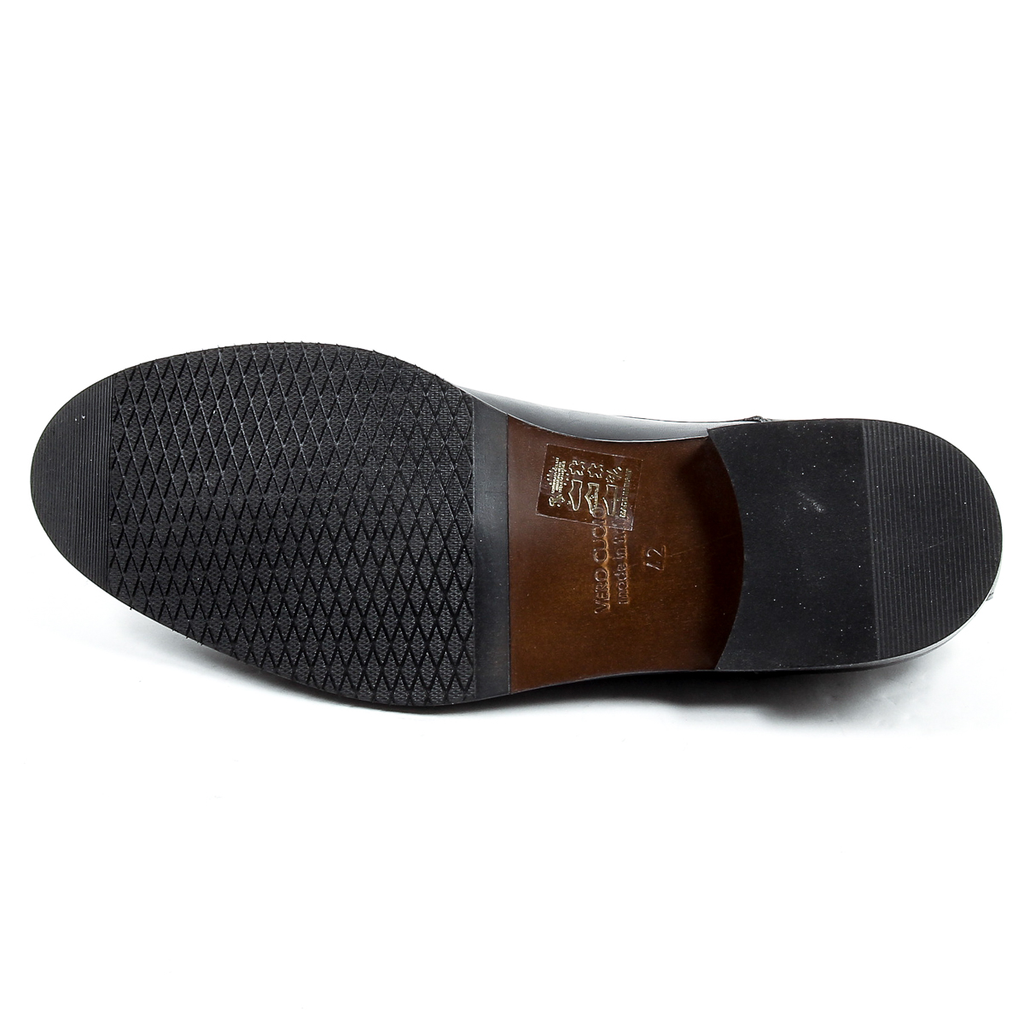 V 1969 Italia Mens Classic Shoe