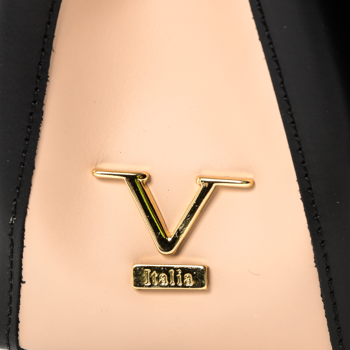 V 1969 Italia Womens Handbag Pink LAOS