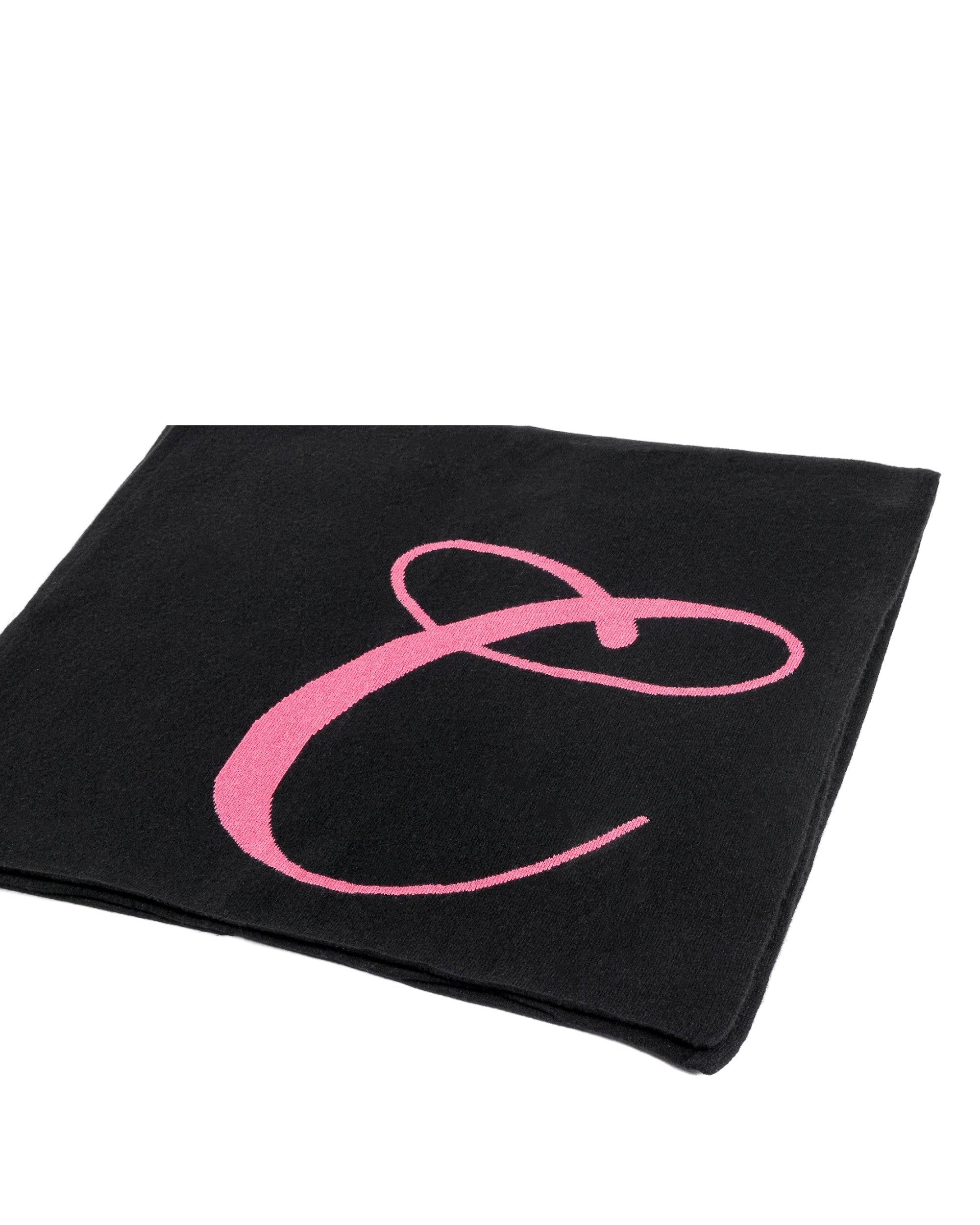 Bufanda con monograma de Dee Ocleppo DEAN VILLAGE BLACK C