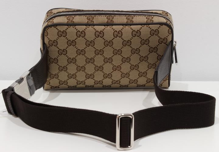 Riñonera Gucci en color beige y marrón