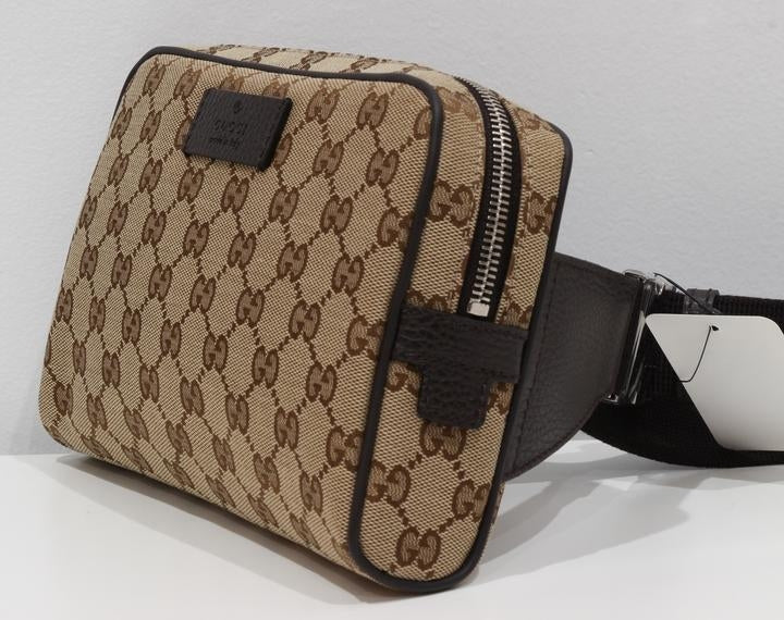 Riñonera Gucci en color beige y marrón